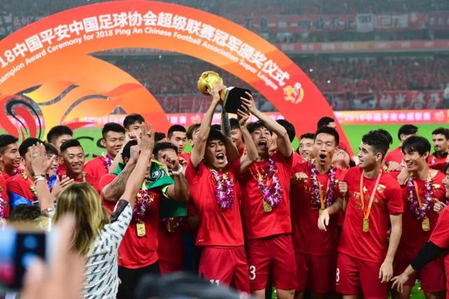 比尔·西蒙斯：约基奇在我这的排名下降了两位 排在历史第14位